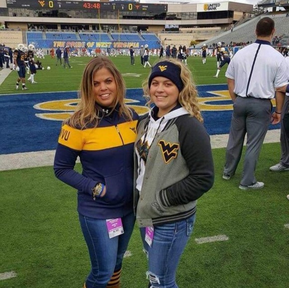 Meet the Posher Brando xoxo - Picture 3 of 8